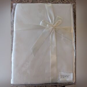 Snoozy queen vegan silk eucalyptus duvet cover